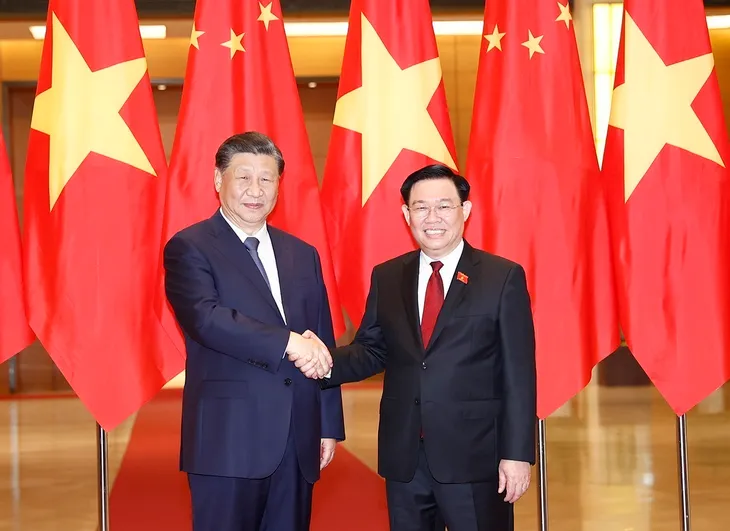Chủ tịch Quốc hội Vương Đình Huệ hội kiến Tổng Bí thư, Chủ tịch nước Trung Quốc Tập Cận Bình - Ảnh 2. Chủ tịch Quốc hội Vương Đình Huệ hội kiến Tổng Bí thư, Chủ tịch nước Trung Quốc Tập Cận Bình - Ảnh 2.