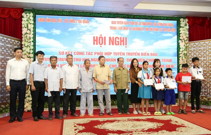 Tăng cường tuyên truyền biển, đảo trong tình hình mới - Ảnh 3. Tăng cường tuyên truyền biển, đảo trong tình hình mới - Ảnh 3.