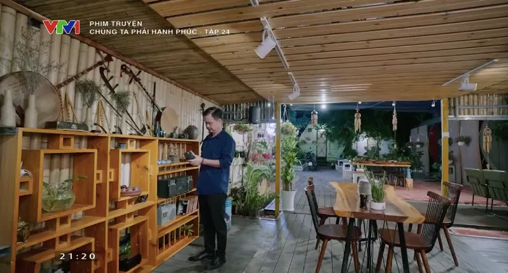 Chúng ta phải hạnh phúc - Tập 24: Hòa giấu vợ đi gặp tình cũ - Ảnh 1. Chúng ta phải hạnh phúc - Tập 24: Hòa giấu vợ đi gặp tình cũ - Ảnh 1.