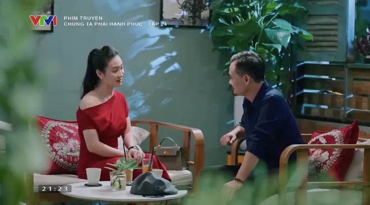 Chúng ta phải hạnh phúc - Tập 24: Hòa giấu vợ đi gặp tình cũ - Ảnh 5. Chúng ta phải hạnh phúc - Tập 24: Hòa giấu vợ đi gặp tình cũ - Ảnh 5.