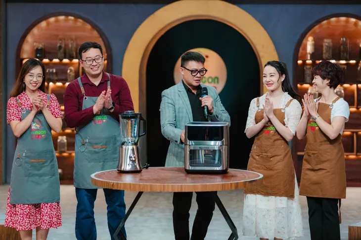 Diễn viên Phạm Hương giới thiệu món thịt mắm cơm đỏ của Yên Bái - Ảnh 8. Diễn viên Phạm Hương giới thiệu món thịt mắm cơm đỏ của Yên Bái - Ảnh 8.
