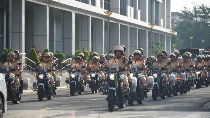 Công an Bà Rịa - Vũng Tàu ra quân trấn áp tội phạm dịp Tết Nguyên đán - Ảnh 3. Công an Bà Rịa - Vũng Tàu ra quân trấn áp tội phạm dịp Tết Nguyên đán - Ảnh 3.