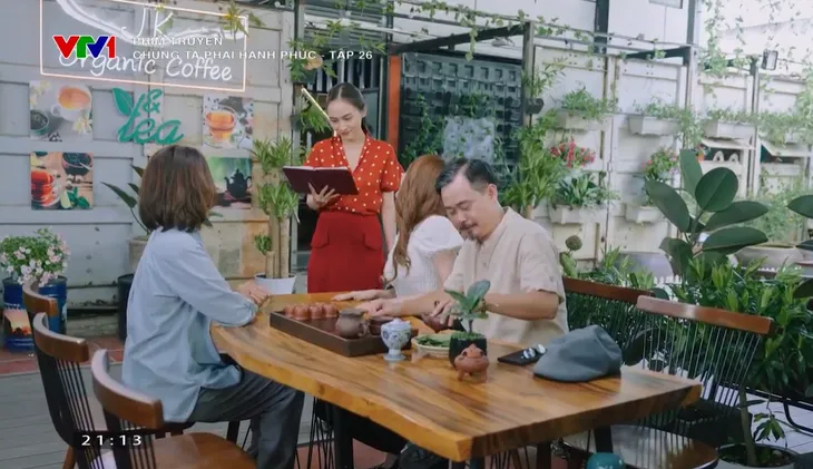 Chúng ta phải hạnh phúc - Tập 26: Hòa làm thơ tình nhớ về người yêu cũ - Ảnh 4. Chúng ta phải hạnh phúc - Tập 26: Hòa làm thơ tình nhớ về người yêu cũ - Ảnh 4.