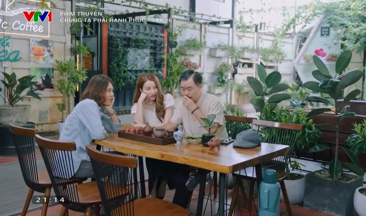 Chúng ta phải hạnh phúc - Tập 26: Hòa làm thơ tình nhớ về người yêu cũ - Ảnh 2. Chúng ta phải hạnh phúc - Tập 26: Hòa làm thơ tình nhớ về người yêu cũ - Ảnh 2.