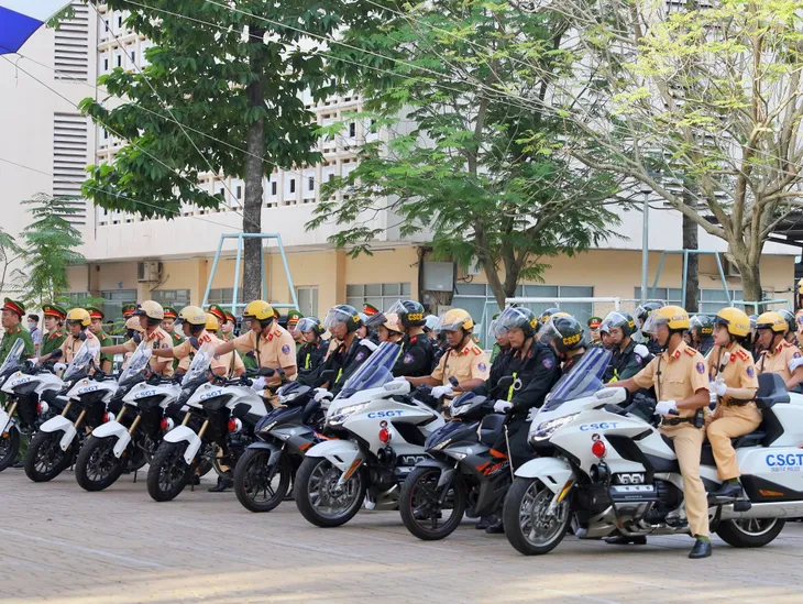 TP Hồ Chí Minh mở đợt cao điểm trấn áp tội phạm - Ảnh 1.