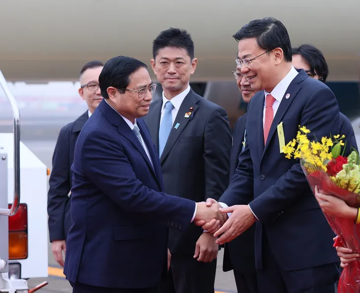 Thủ tướng Phạm Minh Chính tới Tokyo, bắt đầu chuyến công tác tại Nhật Bản - Ảnh 2. Thủ tướng Phạm Minh Chính tới Tokyo, bắt đầu chuyến công tác tại Nhật Bản - Ảnh 2.