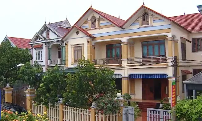 Lao động di cư ra nước ngoài: Làm sao để tránh rơi vào các “cạm bẫy”? - Ảnh 1. Lao động di cư ra nước ngoài: Làm sao để tránh rơi vào các “cạm bẫy”? - Ảnh 1.