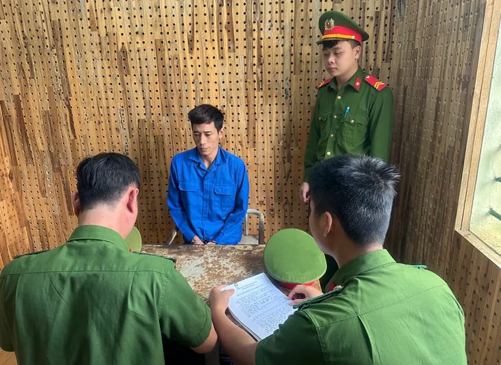 Bắt đối tượng cầm đầu nhóm lừa đảo qua mạng, chiếm đoạt gần 12 tỷ đồng - Ảnh 1. Bắt đối tượng cầm đầu nhóm lừa đảo qua mạng, chiếm đoạt gần 12 tỷ đồng - Ảnh 1.