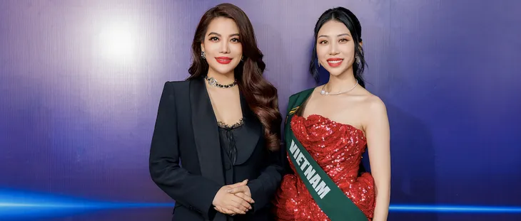Trưởng BTC Trương Ngọc Ánh trao sash cho các thí sinh Hoa hậu Trái đất 2023 - Ảnh 1. Trưởng BTC Trương Ngọc Ánh trao sash cho các thí sinh Hoa hậu Trái đất 2023 - Ảnh 1.