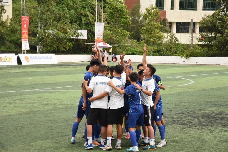 Lộ diện 2 cặp tứ kết đầu tiên của vòng chung kết SV Cup 2023 - Ảnh 1. Lộ diện 2 cặp tứ kết đầu tiên của vòng chung kết SV Cup 2023 - Ảnh 1.
