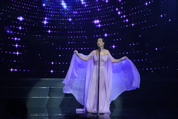 Katy Perry chinh phục khán giả Việt bằng loạt hit ở lễ trao giải VinFuture - Ảnh 1. Katy Perry chinh phục khán giả Việt bằng loạt hit ở lễ trao giải VinFuture - Ảnh 1.