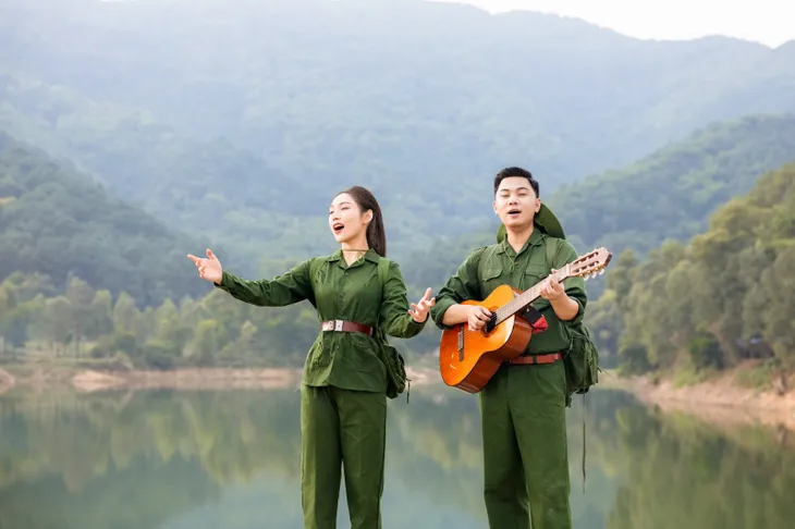 Sao Mai Phương Mai ra mắt MV “Chiều biên giới” - Ảnh 2. Sao Mai Phương Mai ra mắt MV “Chiều biên giới” - Ảnh 2.