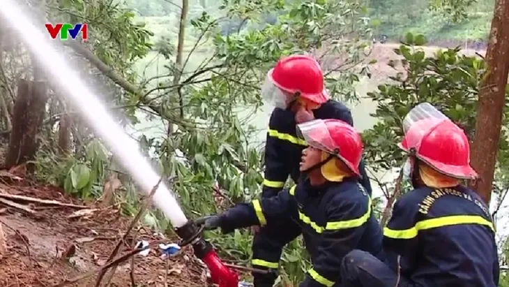 Diễn tập phòng cháy, chữa cháy rừng cấp quốc gia - Ảnh 3. Diễn tập phòng cháy, chữa cháy rừng cấp quốc gia - Ảnh 3.