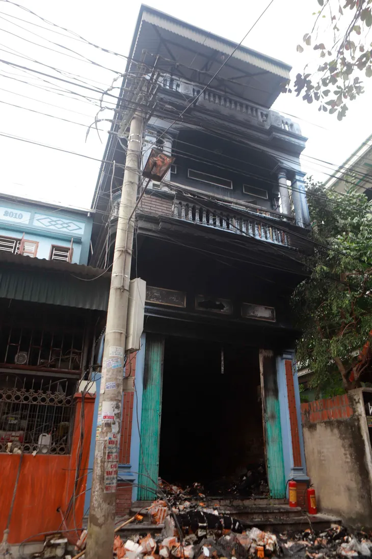 3 người tử vong trong vụ hỏa hoạn nghiêm trọng tại Vĩnh Phúc - Ảnh 1. 3 người tử vong trong vụ hỏa hoạn nghiêm trọng tại Vĩnh Phúc - Ảnh 1.