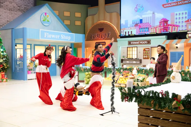 Hari Won kỷ niệm 7 năm ngày cưới cùng Trấn Thành trên sóng truyền hình - Ảnh 3. Hari Won kỷ niệm 7 năm ngày cưới cùng Trấn Thành trên sóng truyền hình - Ảnh 3.
