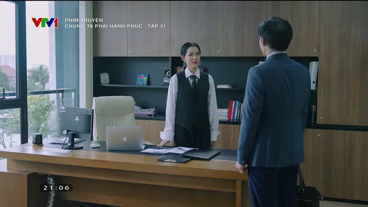 Chúng ta phải hạnh phúc - Tập 31: Tiểu tam trơ trẽn ôm hôn chồng người khác trước mặt chính thất - Ảnh 4. Chúng ta phải hạnh phúc - Tập 31: Tiểu tam trơ trẽn ôm hôn chồng người khác trước mặt chính thất - Ảnh 4.