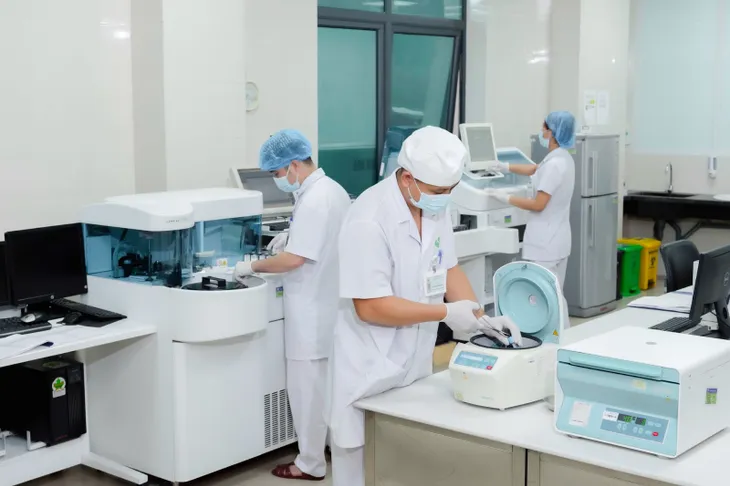 Người đồng tính nam cần khám sức khỏe nam khoa định kỳ - Ảnh 2. Người đồng tính nam cần khám sức khỏe nam khoa định kỳ - Ảnh 2.