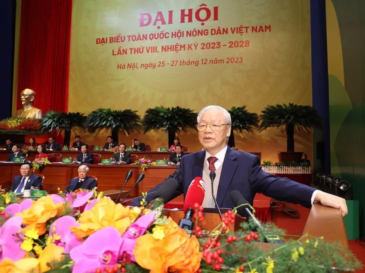 Tổng Bí thư Nguyễn Phú Trọng: Hướng mạnh về cơ sở, khơi dậy ý chí, khát vọng của nông dân - Ảnh 2. Tổng Bí thư Nguyễn Phú Trọng: Hướng mạnh về cơ sở, khơi dậy ý chí, khát vọng của nông dân - Ảnh 2.