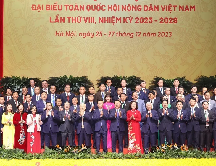 Tổng Bí thư Nguyễn Phú Trọng: Hướng mạnh về cơ sở, khơi dậy ý chí, khát vọng của nông dân - Ảnh 1. Tổng Bí thư Nguyễn Phú Trọng: Hướng mạnh về cơ sở, khơi dậy ý chí, khát vọng của nông dân - Ảnh 1.