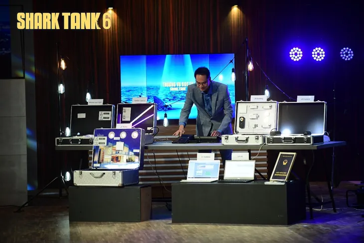 Sau chốt deal Shark Tank, Shark Tuệ Lâm giải ngân 100.000 USD cho startup HuePress - Ảnh 3. Sau chốt deal Shark Tank, Shark Tuệ Lâm giải ngân 100.000 USD cho startup HuePress - Ảnh 3.