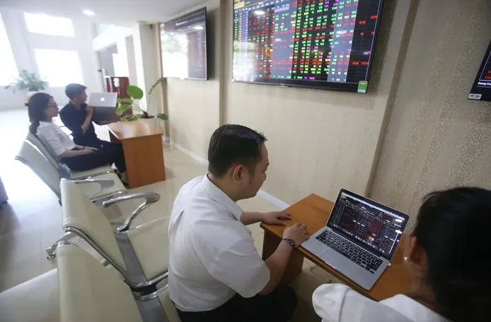Nhà đầu tư mong đợi KRX vận hành không lỗi - Ảnh 1. Nhà đầu tư mong đợi KRX vận hành không lỗi - Ảnh 1.