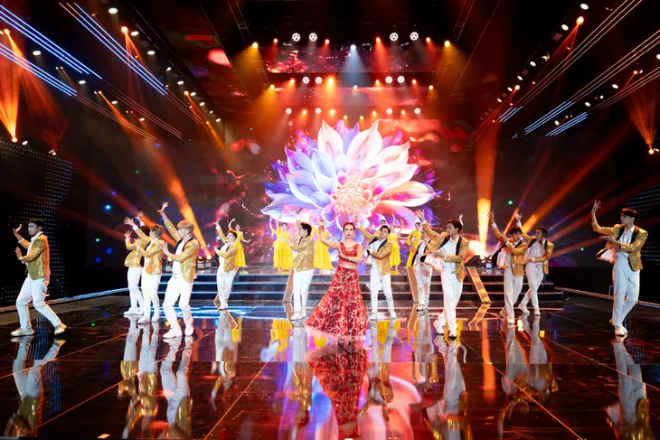 Dàn BTV, MC nổi tiếng góp mặt trong countdown đón năm mới 2024 - Ảnh 1. Dàn BTV, MC nổi tiếng góp mặt trong countdown đón năm mới 2024 - Ảnh 1.