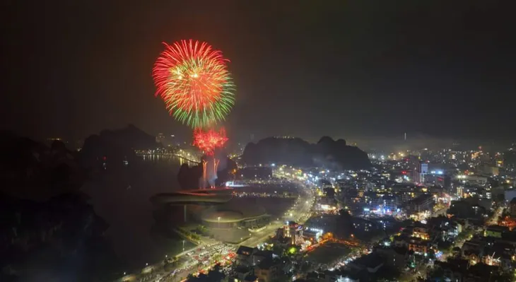 Quảng Ninh: Sẵn sàng lễ kỷ niệm 30 năm thành lập thành phố Hạ Long - Ảnh 8. Quảng Ninh: Sẵn sàng lễ kỷ niệm 30 năm thành lập thành phố Hạ Long - Ảnh 8.