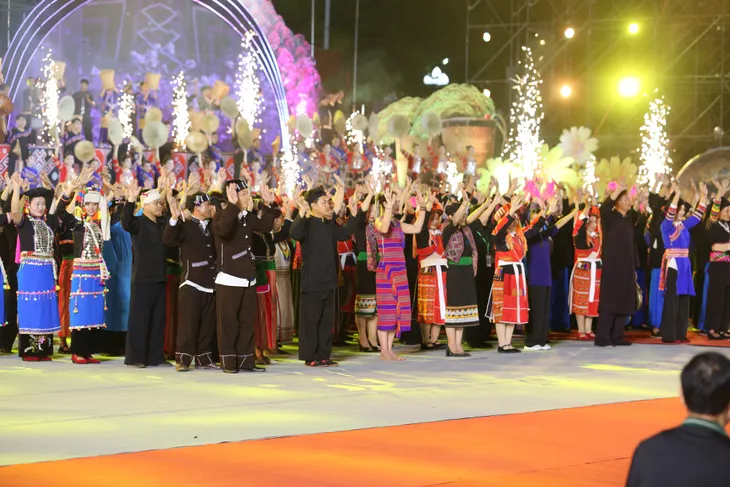 Bắt đầu bình chọn 10 sự kiện văn hóa, thể thao, du lịch tiêu biểu năm 2023 - Ảnh 1. Bắt đầu bình chọn 10 sự kiện văn hóa, thể thao, du lịch tiêu biểu năm 2023 - Ảnh 1.