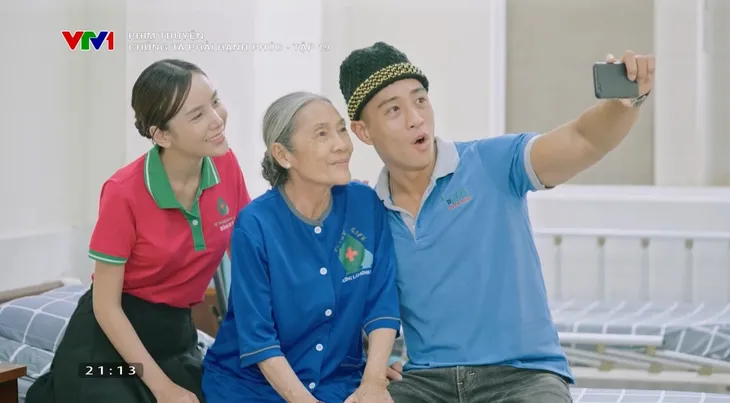 Chúng ta phải hạnh phúc - Tập 19: Xuất hiện nữ đại gia mê Bình - Ảnh 4. Chúng ta phải hạnh phúc - Tập 19: Xuất hiện nữ đại gia mê Bình - Ảnh 4.