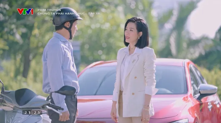 Chúng ta phải hạnh phúc - Tập 19: Xuất hiện nữ đại gia mê Bình - Ảnh 10. Chúng ta phải hạnh phúc - Tập 19: Xuất hiện nữ đại gia mê Bình - Ảnh 10.