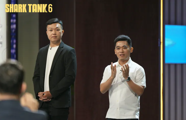 Shark Tank - Tập 10: Ốp mỏng nhẹ cho điện thoại được 3 cá mập cùng đầu tư - Ảnh 3. Shark Tank - Tập 10: Ốp mỏng nhẹ cho điện thoại được 3 cá mập cùng đầu tư - Ảnh 3.