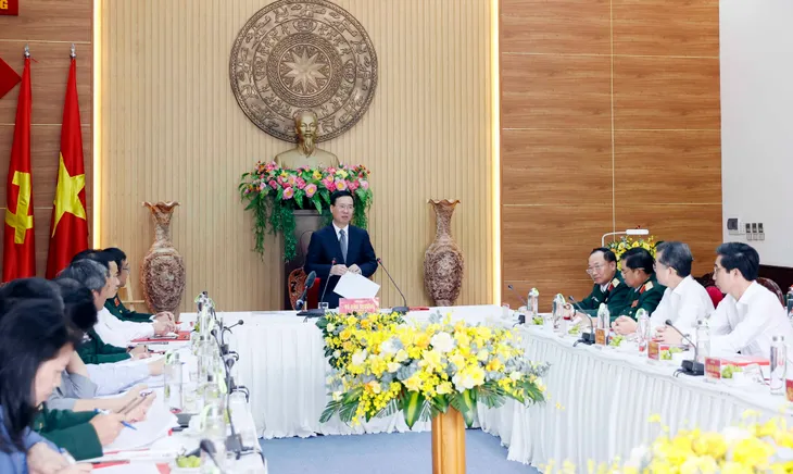 Chủ tịch nước Võ Văn Thưởng thăm, làm việc tại Quân khu 5 - Ảnh 1. Chủ tịch nước Võ Văn Thưởng thăm, làm việc tại Quân khu 5 - Ảnh 1.