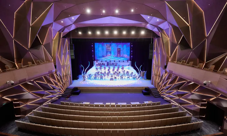 Nhà hát Hồ Gươm nằm trong Top 10 nhà hát opera tuyệt vời nhất thế giới - Ảnh 3. Nhà hát Hồ Gươm nằm trong Top 10 nhà hát opera tuyệt vời nhất thế giới - Ảnh 3.