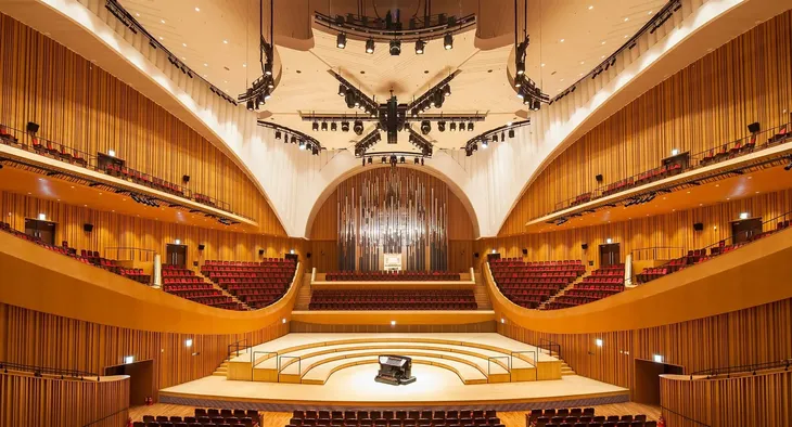 Những thanh âm giàu cảm xúc của âm nhạc Việt Nam vang lên tại phòng hòa nhạc ở Seoul - Ảnh 3. Những thanh âm giàu cảm xúc của âm nhạc Việt Nam vang lên tại phòng hòa nhạc ở Seoul - Ảnh 3.