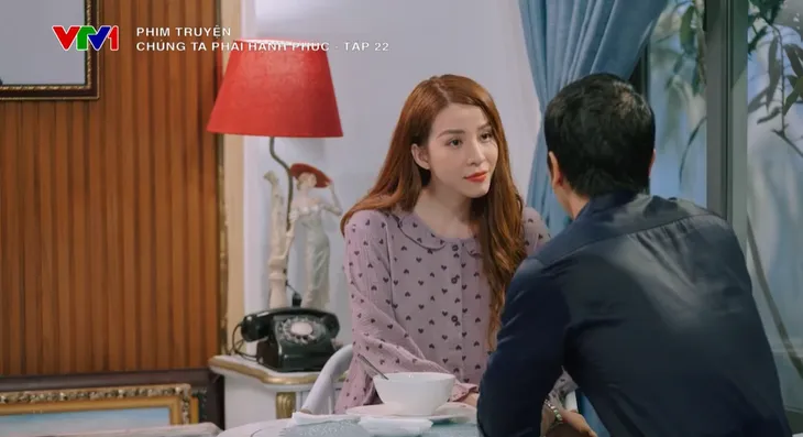 Chúng ta phải hạnh phúc - Tập 22: Bình được sếp nữ ưu ái, Kỳ bắt đầu nghi ngờ - Ảnh 10. Chúng ta phải hạnh phúc - Tập 22: Bình được sếp nữ ưu ái, Kỳ bắt đầu nghi ngờ - Ảnh 10.