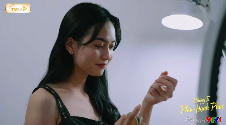 Chúng ta phải hạnh phúc - Tập 22: Nằm cạnh chồng, Kỳ vẫn tơ tưởng về đại gia - Ảnh 2. Chúng ta phải hạnh phúc - Tập 22: Nằm cạnh chồng, Kỳ vẫn tơ tưởng về đại gia - Ảnh 2.