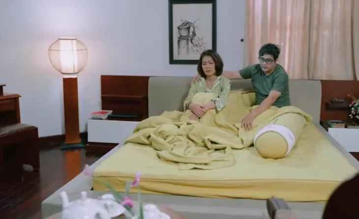 Chúng ta phải hạnh phúc - Tập 22: Nằm cạnh chồng, Kỳ vẫn tơ tưởng về đại gia - Ảnh 4. Chúng ta phải hạnh phúc - Tập 22: Nằm cạnh chồng, Kỳ vẫn tơ tưởng về đại gia - Ảnh 4.