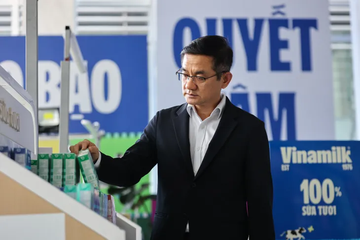 Bí quyết giúp Vinamilk tăng trưởng thị phần trong bối cảnh sức mua sụt giảm - Ảnh 1. Bí quyết giúp Vinamilk tăng trưởng thị phần trong bối cảnh sức mua sụt giảm - Ảnh 1.