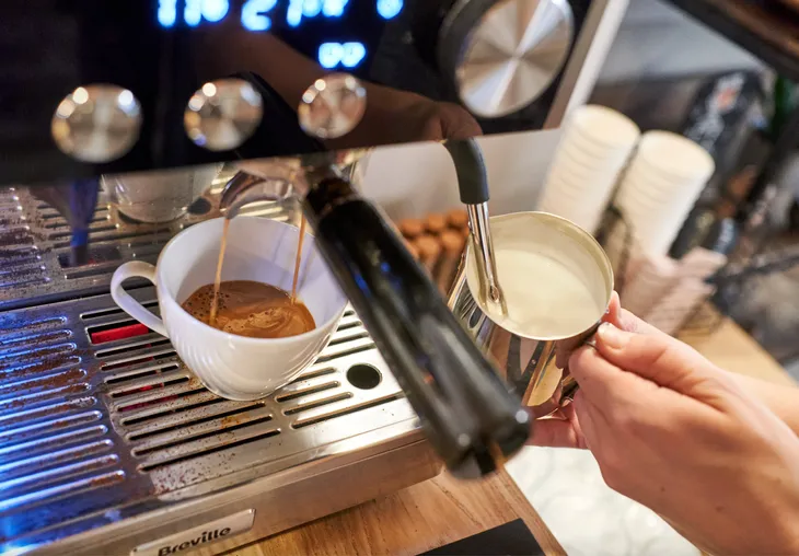 Bí quyết pha cà phê expresso hoàn hảo theo khoa học - Ảnh 1. Bí quyết pha cà phê expresso hoàn hảo theo khoa học - Ảnh 1.