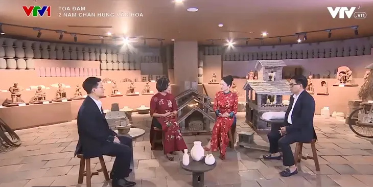 Tọa đàm 2 năm chấn hưng văn hóa: Những chuyển biến và hạn chế - Ảnh 3. Tọa đàm 2 năm chấn hưng văn hóa: Những chuyển biến và hạn chế - Ảnh 3.