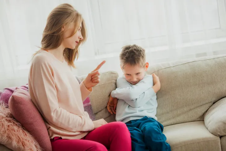 Con phạm lỗi, xử lý thế nào để ‘sai vẫn yêu’ và giúp con trưởng thành? - Ảnh 1. Con phạm lỗi, xử lý thế nào để ‘sai vẫn yêu’ và giúp con trưởng thành? - Ảnh 1.