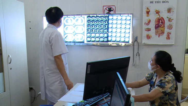 Hà Nội đang trong những ngày ô nhiễm không khí nặng - Ảnh 5. Hà Nội đang trong những ngày ô nhiễm không khí nặng - Ảnh 5.