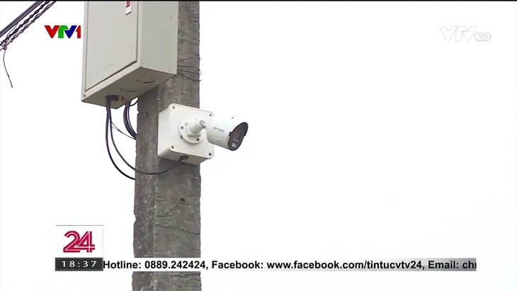 Ngăn đổ trộm rác thải: Lắp camera giám sát là chưa đủ - Ảnh 1.