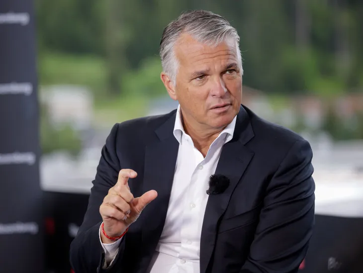 UBS có CEO mới sau khi thâu tóm Credit Suisse - Ảnh 1. UBS có CEO mới sau khi thâu tóm Credit Suisse - Ảnh 1.