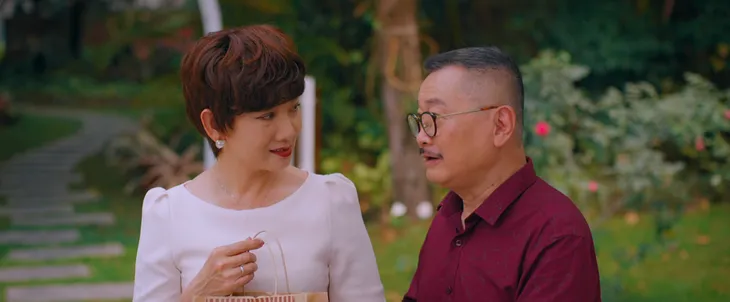 Đừng nói khi yêu - Tập 27: Ly kịp ngăn Quy vào Nam, kết phim đẹp như mơ - Ảnh 11. Đừng nói khi yêu - Tập 27: Ly kịp ngăn Quy vào Nam, kết phim đẹp như mơ - Ảnh 11.