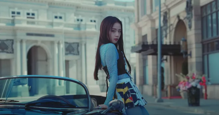 Jisoo (BLACKPINK) ra mắt solo: Khán giả hết lời ca ngợi nhan sắc, giọng hát vẫn gây tranh cãi - Ảnh 2. Jisoo (BLACKPINK) ra mắt solo: Khán giả hết lời ca ngợi nhan sắc, giọng hát vẫn gây tranh cãi - Ảnh 2.