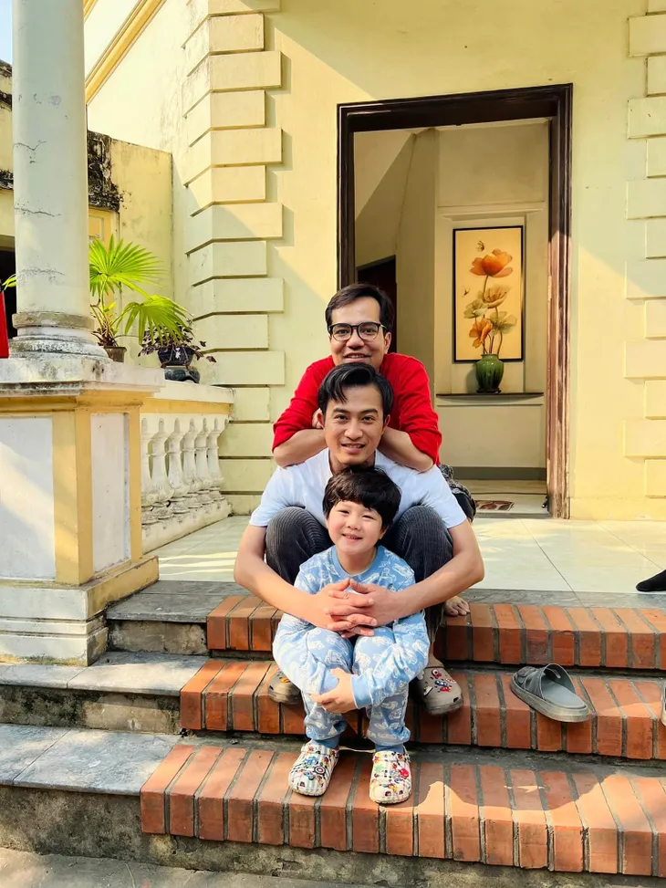 Gia đình mình vui bất thình lình: Hậu trường trận bóng đầy bất ổn nhưng cười ra nước mắt - Ảnh 11.