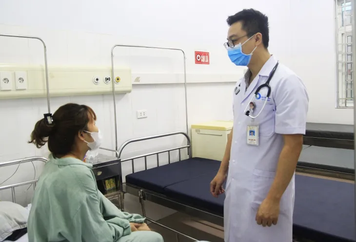 Ăn thịt bò tái, cô gái bị nhiễm sán dây bò - Ảnh 1. Ăn thịt bò tái, cô gái bị nhiễm sán dây bò - Ảnh 1.