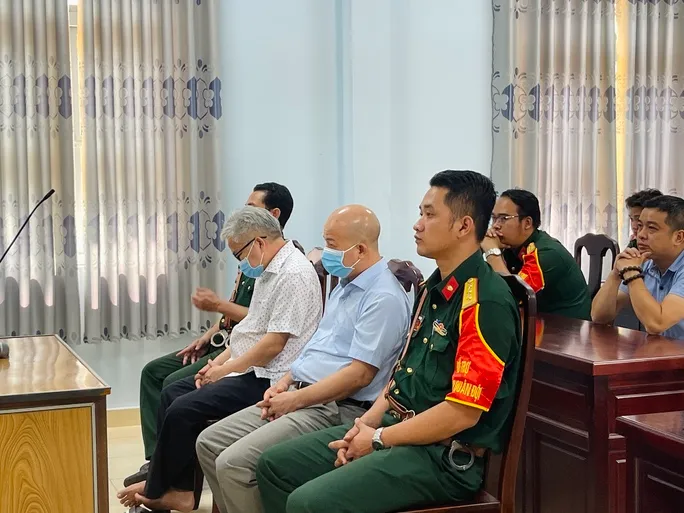 Tuyên phạt Đinh Ngọc Hệ 5 năm tù về tội trốn thuế - Ảnh 1. Tuyên phạt Đinh Ngọc Hệ 5 năm tù về tội trốn thuế - Ảnh 1.