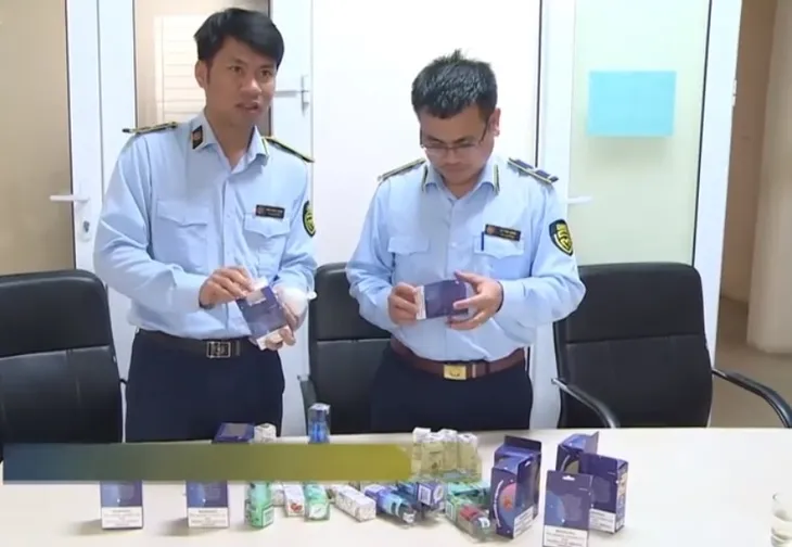 Nguy cơ chất gây nghiện xâm nhập trường học - Ảnh 1. Nguy cơ chất gây nghiện xâm nhập trường học - Ảnh 1.